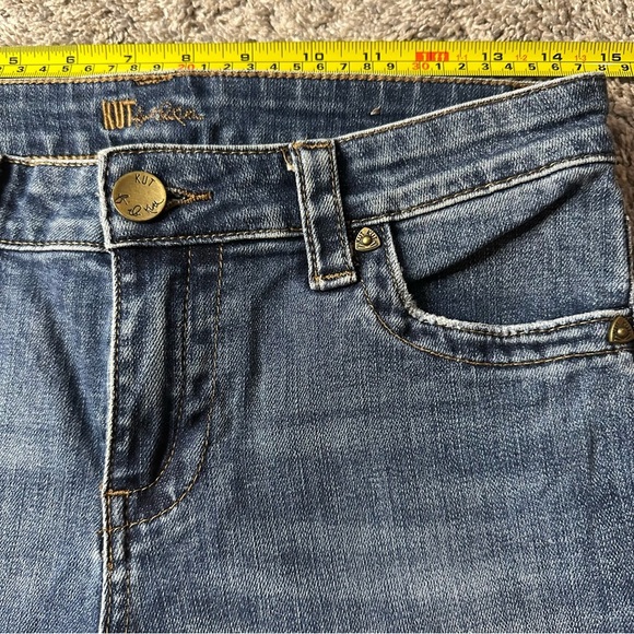 🎆 Kut from the Kloth mid rise slim straight skinny jeans medium wash 2 designer - Picture 6 of 9